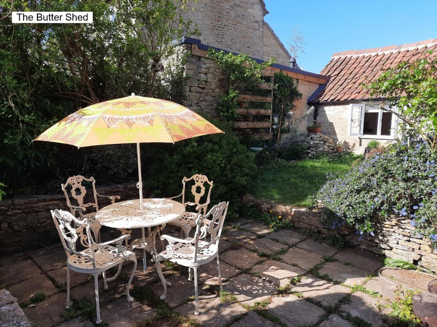 Luckington Cotswold Cottage Bed & Breakfast מראה חיצוני תמונה